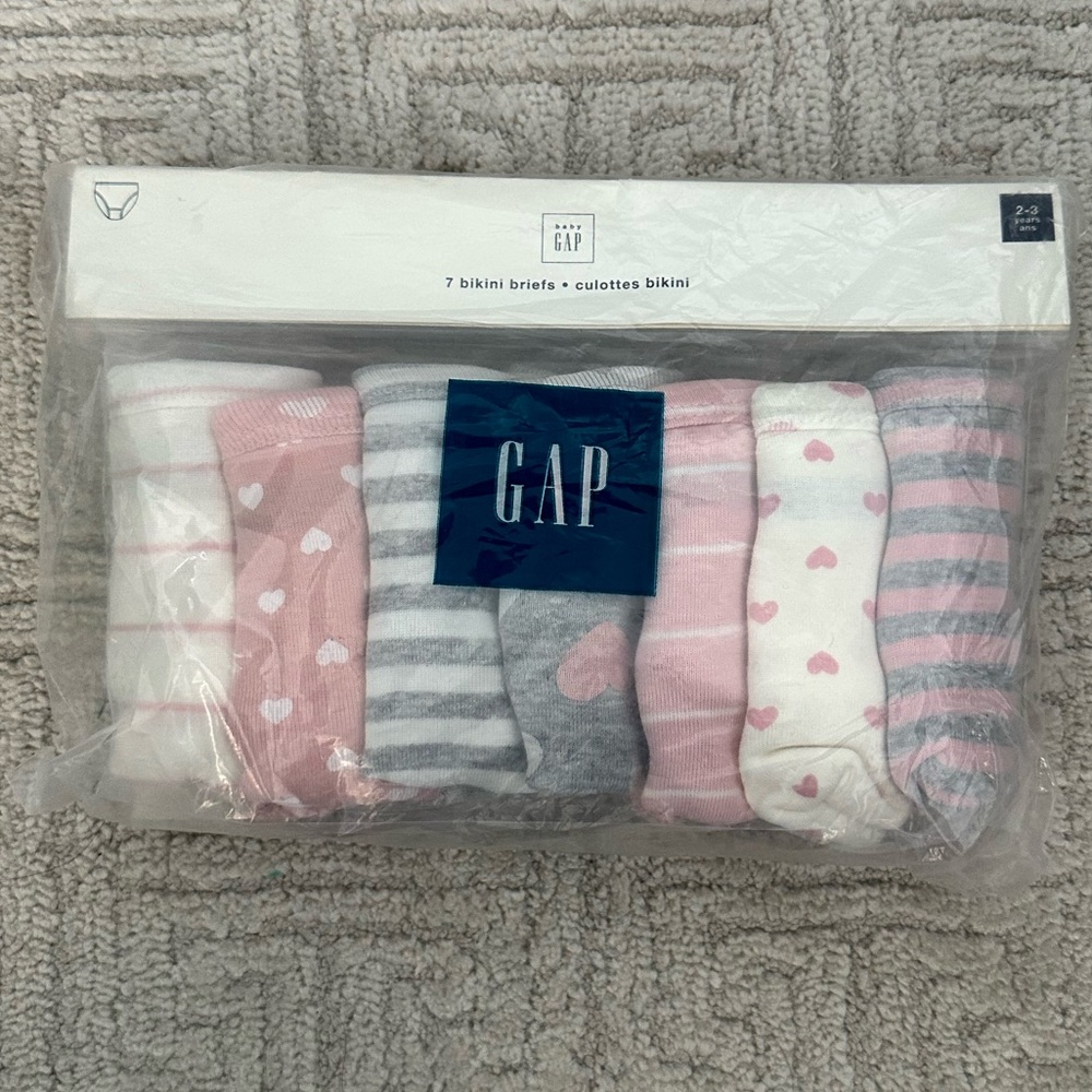 GAP Girls' (2-3T) 7- Pack Bikini Briefs Set